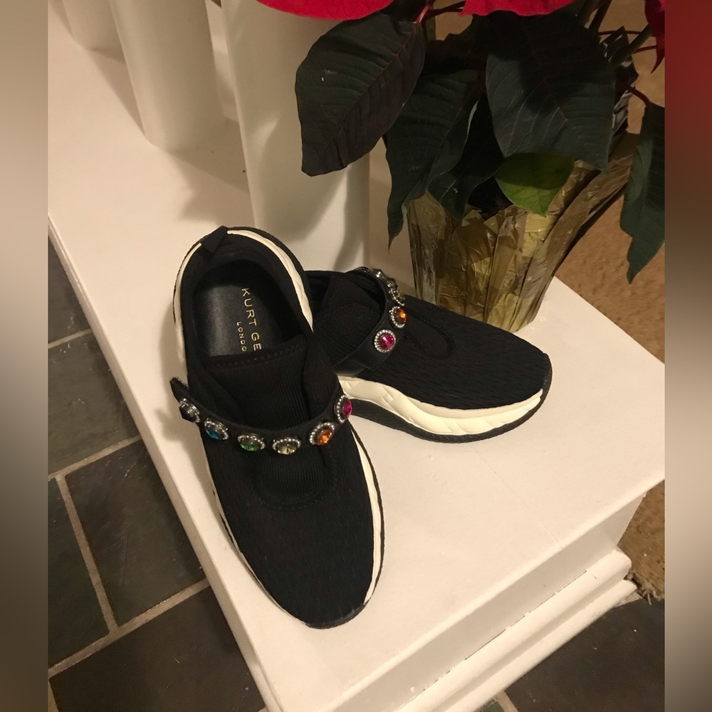 KURT GEIGER LONDON Like New London Knit Jewel Sneakers, Black Sz EU 37/ 6.5 US